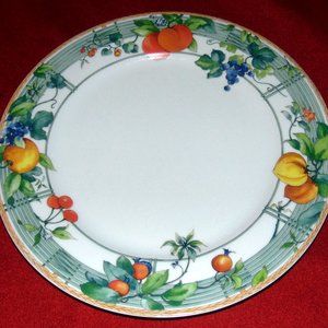 SOLD Wedgwood Home EDEN Fine Porcelain Dinner Plate Fruit Trellis 5 Avail XLNT